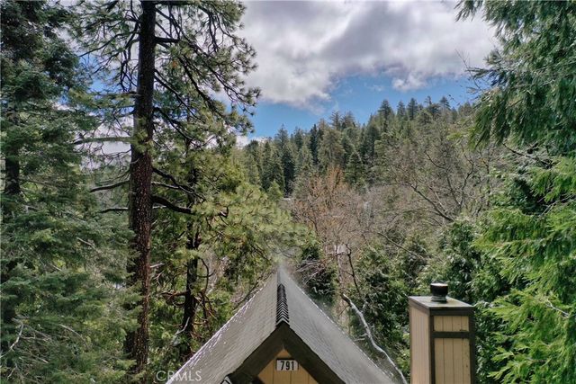791 Virginia Court, Lake Arrowhead, CA 92352