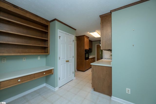 406 Swansgate Place, Greenville, SC 29605