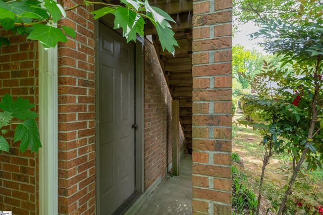 406 Swansgate Place, Greenville, SC 29605