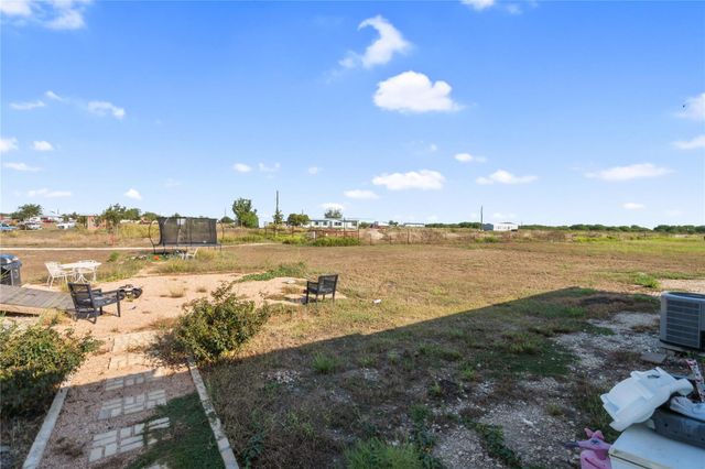 5630 Fm 1339, Kingsbury, TX 78638