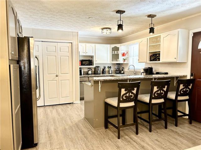 3845 Pebble Beach Drive, Atlanta, GA 30349