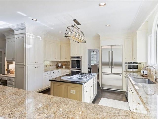 5630 Colony Road, Charlotte, NC 28226