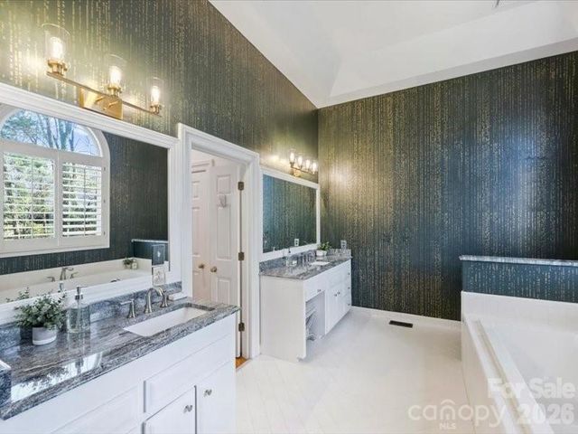 5630 Colony Road, Charlotte, NC 28226