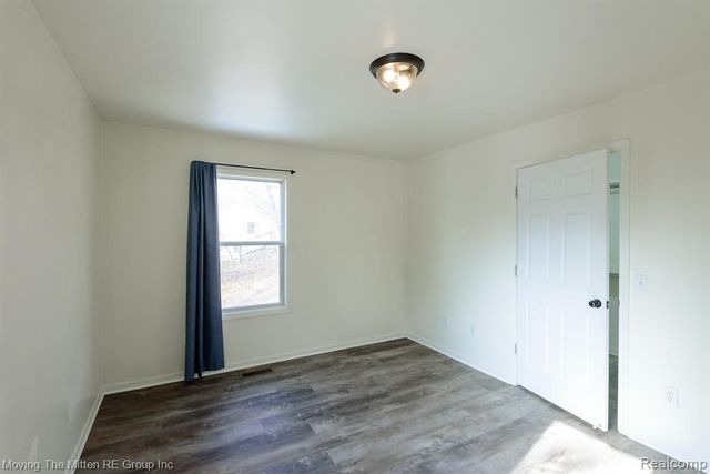 7373 Valley Drive, Brighton, MI 48116