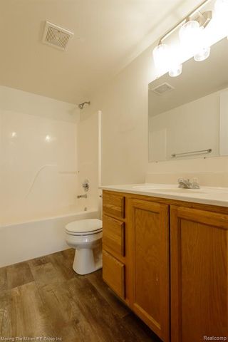 7373 Valley Drive, Brighton, MI 48116