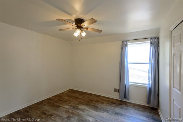 7373 Valley Drive, Brighton, MI 48116