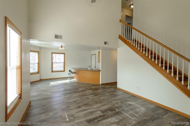 7373 Valley Drive, Brighton, MI 48116