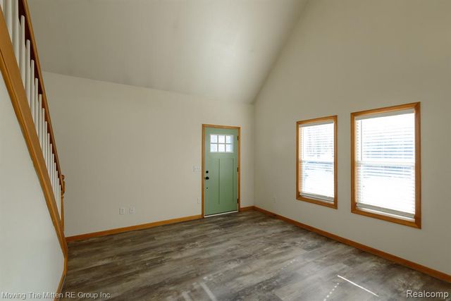 7373 Valley Drive, Brighton, MI 48116