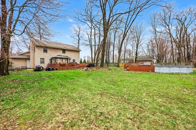 5790 Sandy Cove Drive, Kalamazoo, MI 49048