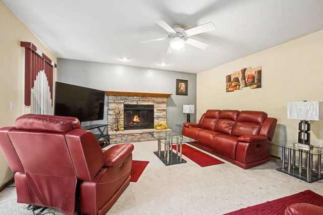 5790 Sandy Cove Drive, Kalamazoo, MI 49048
