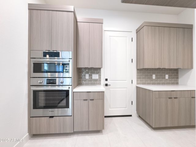 1 EASY Street 6, Carefree, AZ 85377