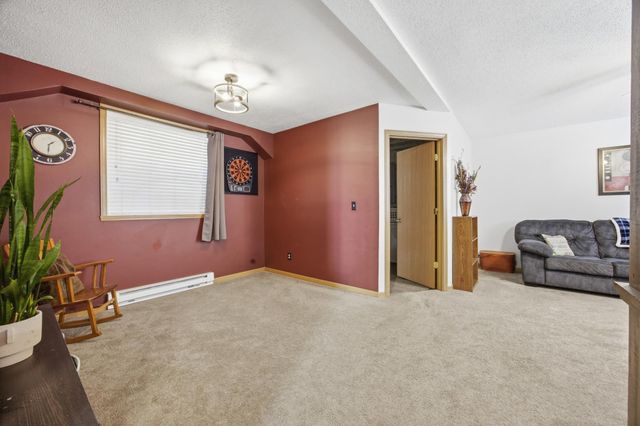 5512 18th Street S, Fargo, ND 58104