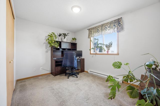 5512 18th Street S, Fargo, ND 58104