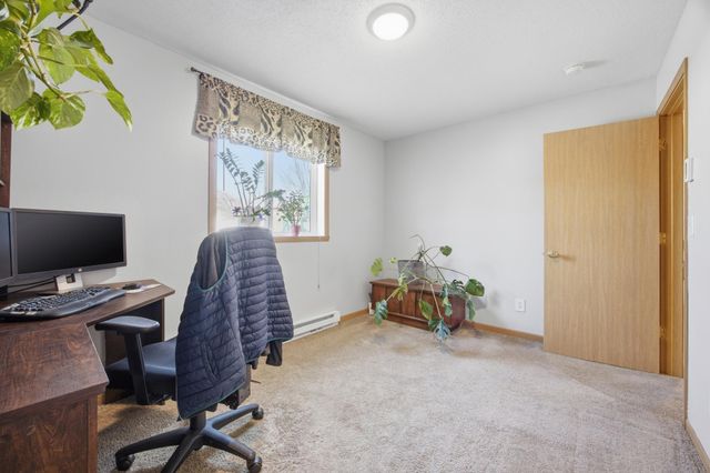 5512 18th Street S, Fargo, ND 58104