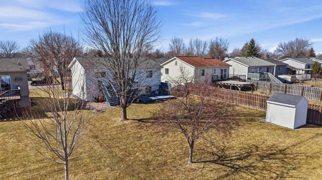 5512 18th Street S, Fargo, ND 58104