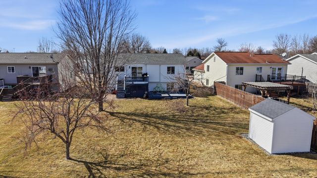 5512 18th Street S, Fargo, ND 58104