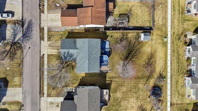 5512 18th Street S, Fargo, ND 58104