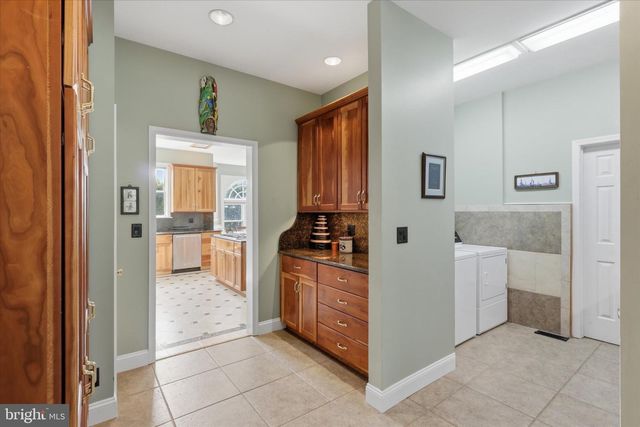 2545 MULLINIX MILL RD, Mount Airy, MD 21771