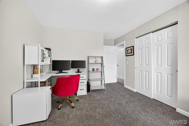 111 Julie Lane, St Peters, MO 63376