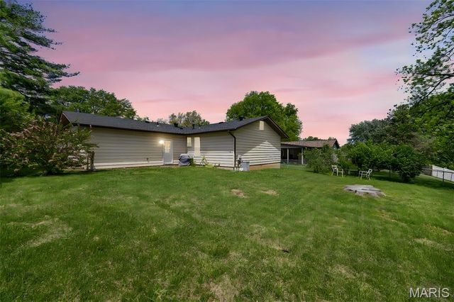 111 Julie Lane, St Peters, MO 63376