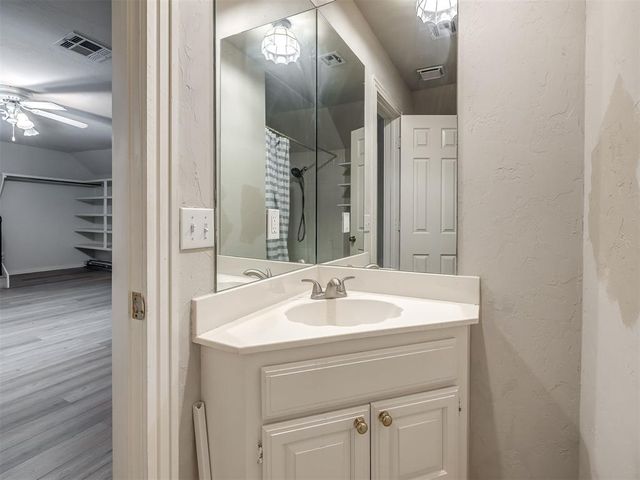 9809 Ramsey Road, Yukon, OK 73099