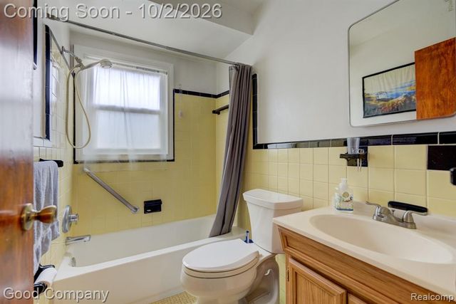 17341 Avilla Boulevard, Southfield, MI 48076