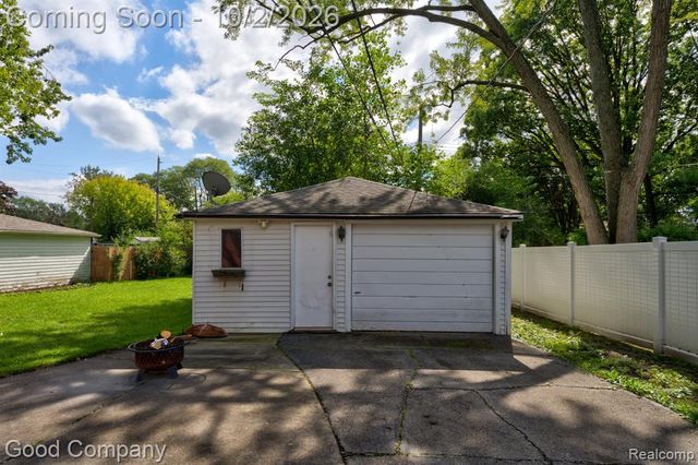 17341 Avilla Boulevard, Southfield, MI 48076