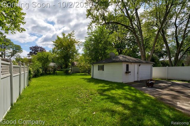 17341 Avilla Boulevard, Southfield, MI 48076