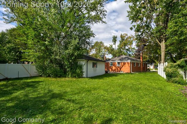 17341 Avilla Boulevard, Southfield, MI 48076
