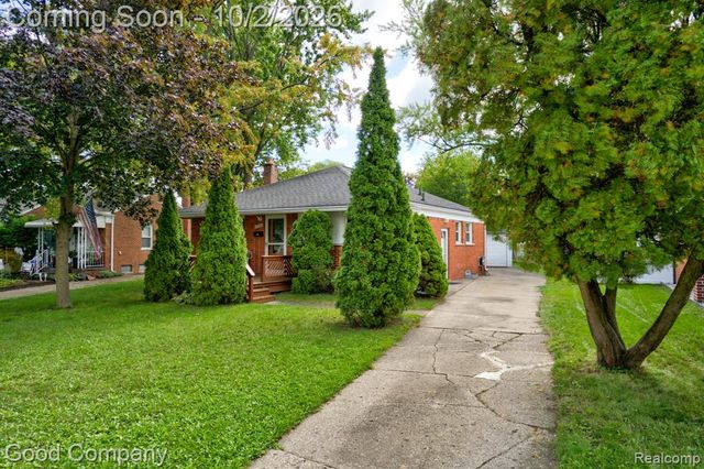 17341 Avilla Boulevard, Southfield, MI 48076