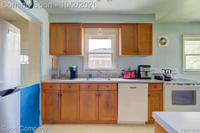17341 Avilla Boulevard, Southfield, MI 48076