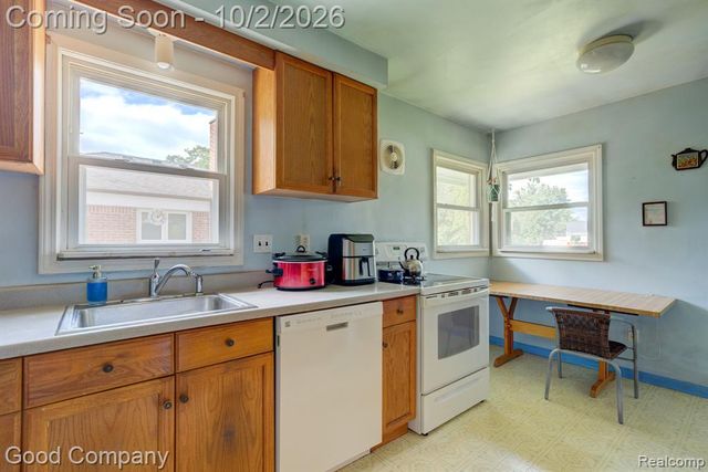 17341 Avilla Boulevard, Southfield, MI 48076