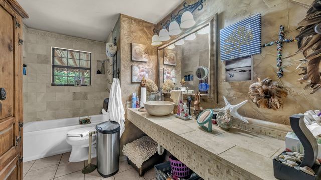 412 Douglas Street, Burleson, TX 76028