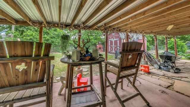 412 Douglas Street, Burleson, TX 76028