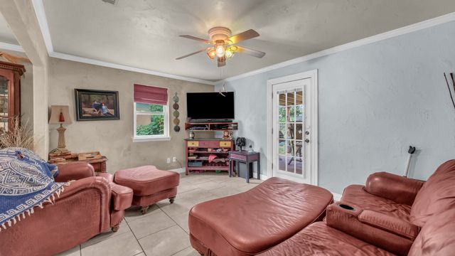 412 Douglas Street, Burleson, TX 76028