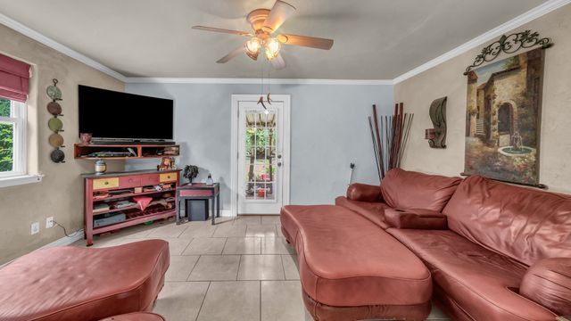 412 Douglas Street, Burleson, TX 76028