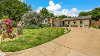 412 Douglas Street, Burleson, TX 76028