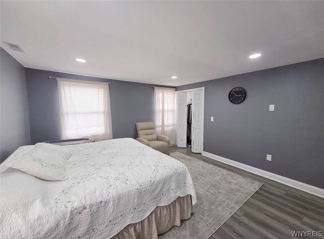 7 Lindbergh Court, Cheektowaga, NY 14225