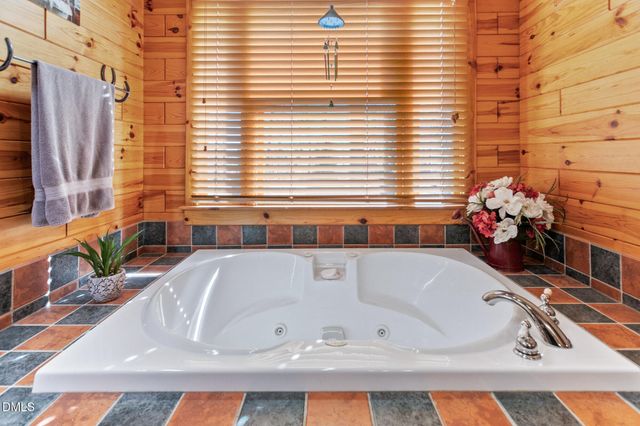 1750 Kerner Road, Kernersville, NC 27284