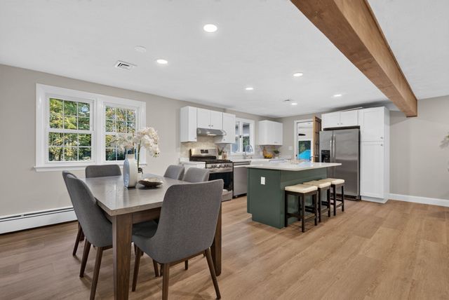 316 Old Westford Rd, Chelmsford, MA 01824