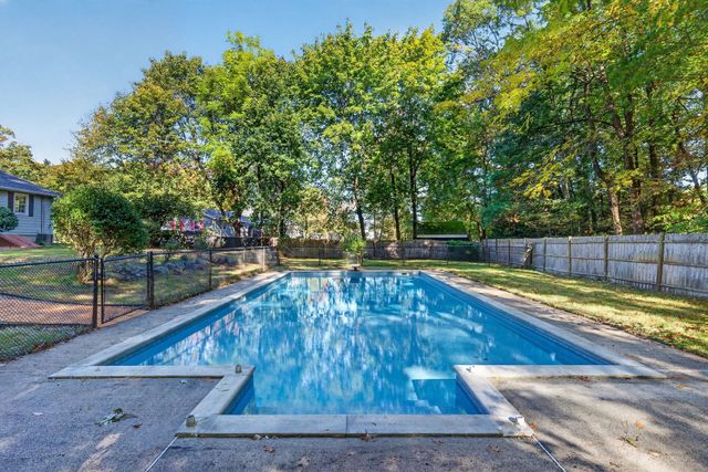 316 Old Westford Rd, Chelmsford, MA 01824