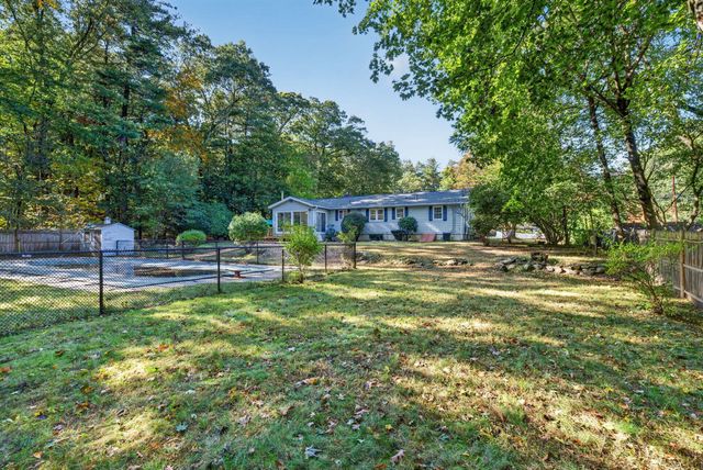 316 Old Westford Rd, Chelmsford, MA 01824