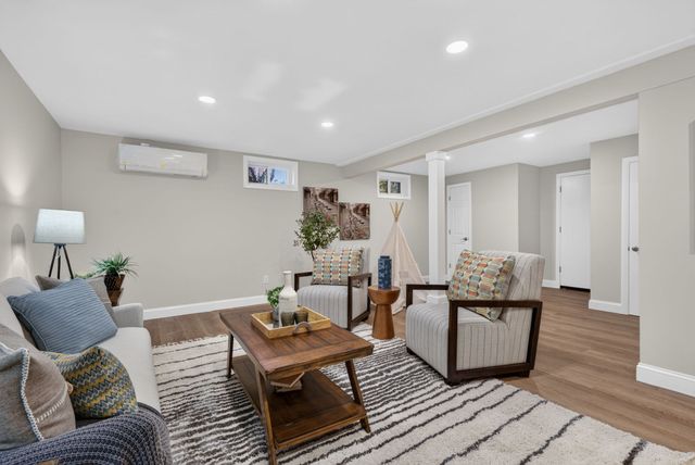 316 Old Westford Rd, Chelmsford, MA 01824