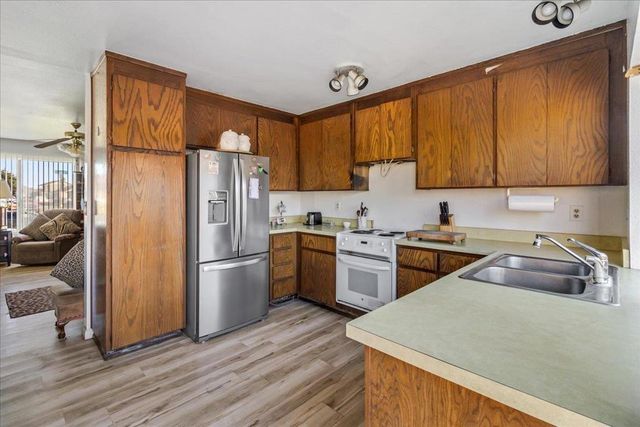 1607 Cuevas Circle, Salinas, CA 93906