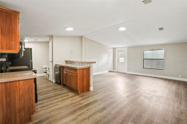 128 PERNELL JOHNSON DRIVE, Seffner, FL 33584