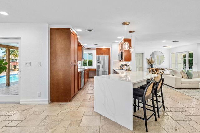 150 Periwinkle Drive, Hypoluxo, FL 33462