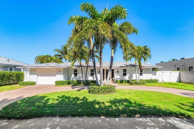 150 Periwinkle Drive, Hypoluxo, FL 33462