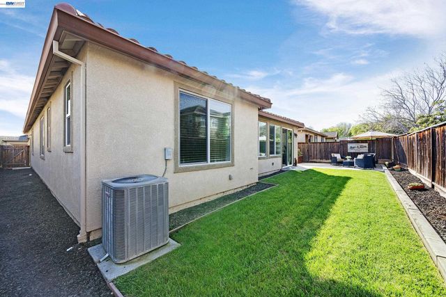 8219 Brookhaven Cir, Discovery Bay, CA 94505