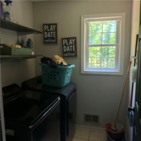 1404 Pickets Court SE, Conyers, GA 30013