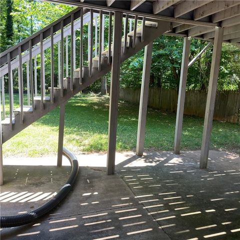 1404 Pickets Court SE, Conyers, GA 30013